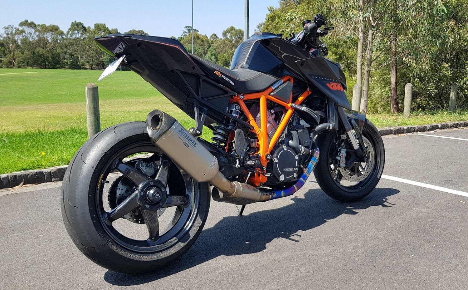 2014 KTM 1290 SUPERDUKE R | Picture 2815919 motorcycle photo