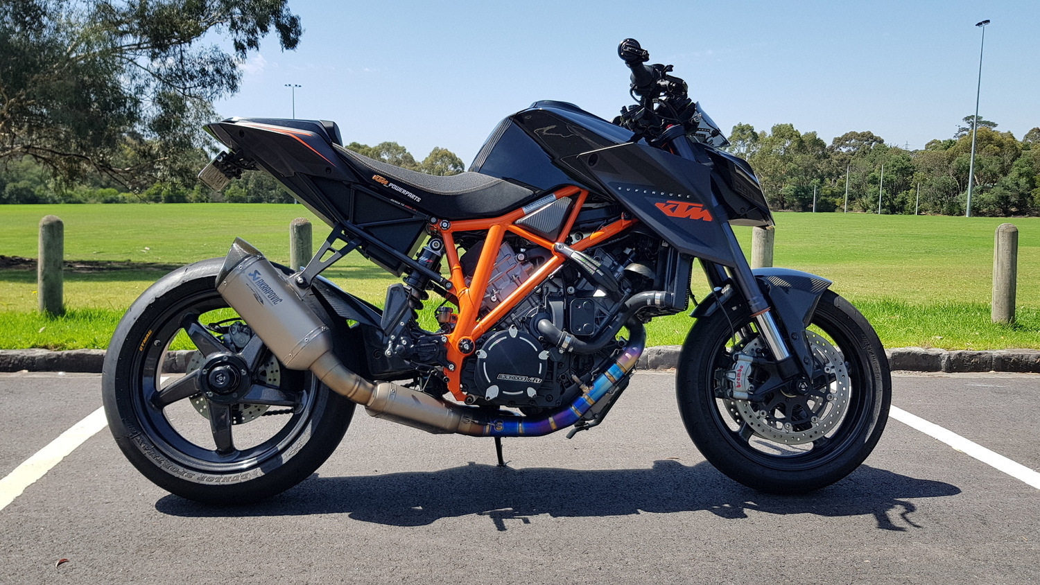 2014 KTM 1290 SUPERDUKE R | Picture 2815920 motorcycle photo