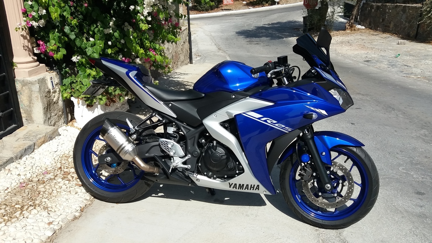 2017 YAMAHA YZF R25 | Picture 2816692 motorcycle photo