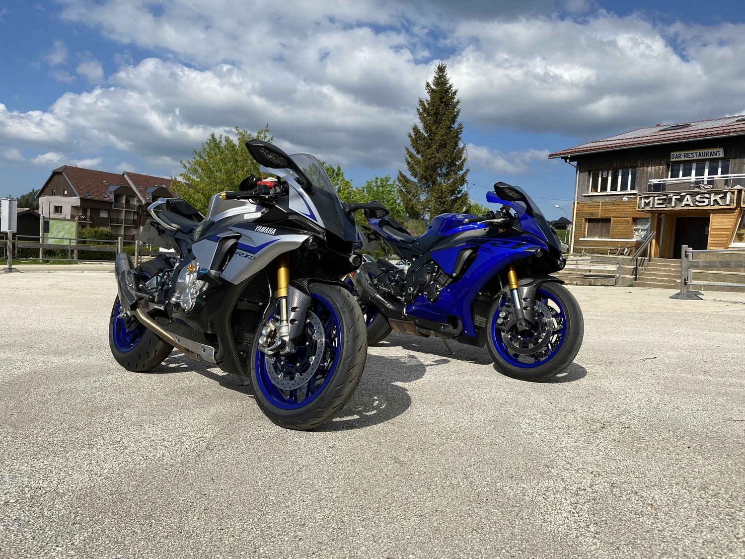 2018 YAMAHA YZF R1 | Picture 2818524 motorcycle photo