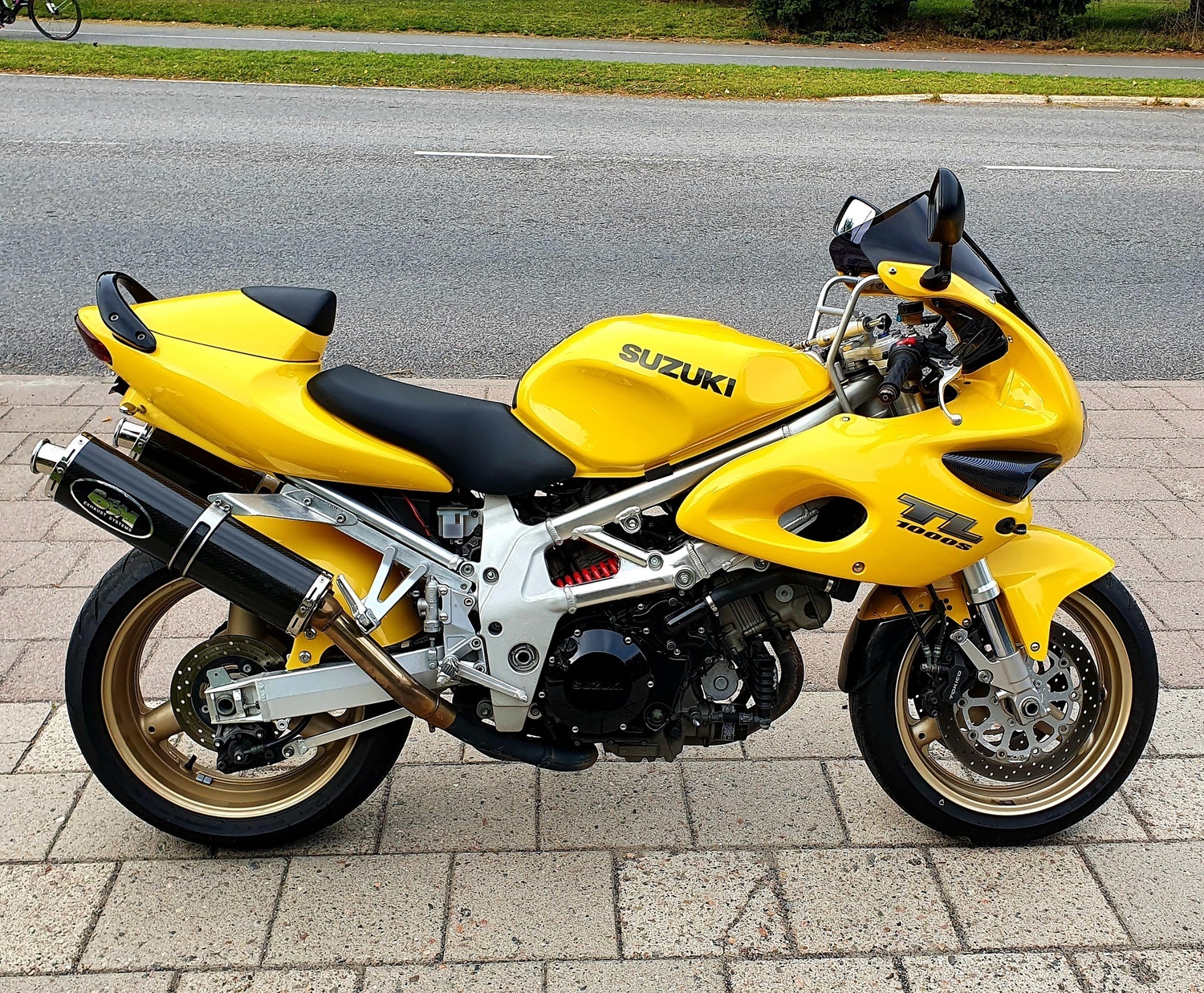 2000 SUZUKI TL1000S | Picture 2819927 motorcycle photo