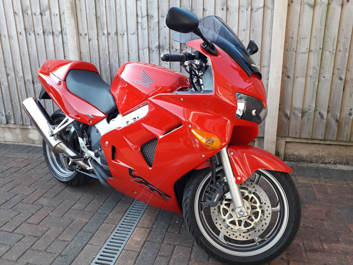 2002 HONDA VFR800 | Picture 2820007 motorcycle photo