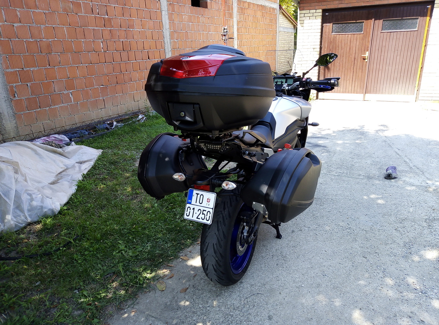 2015 YAMAHA MT 09 TRACER | Picture 2821032 motorcycle photo