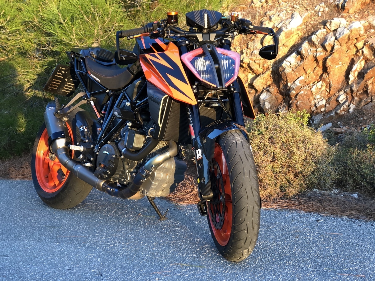 2019 KTM 1290 SUPERDUKE R | Picture 2821282 motorcycle photo