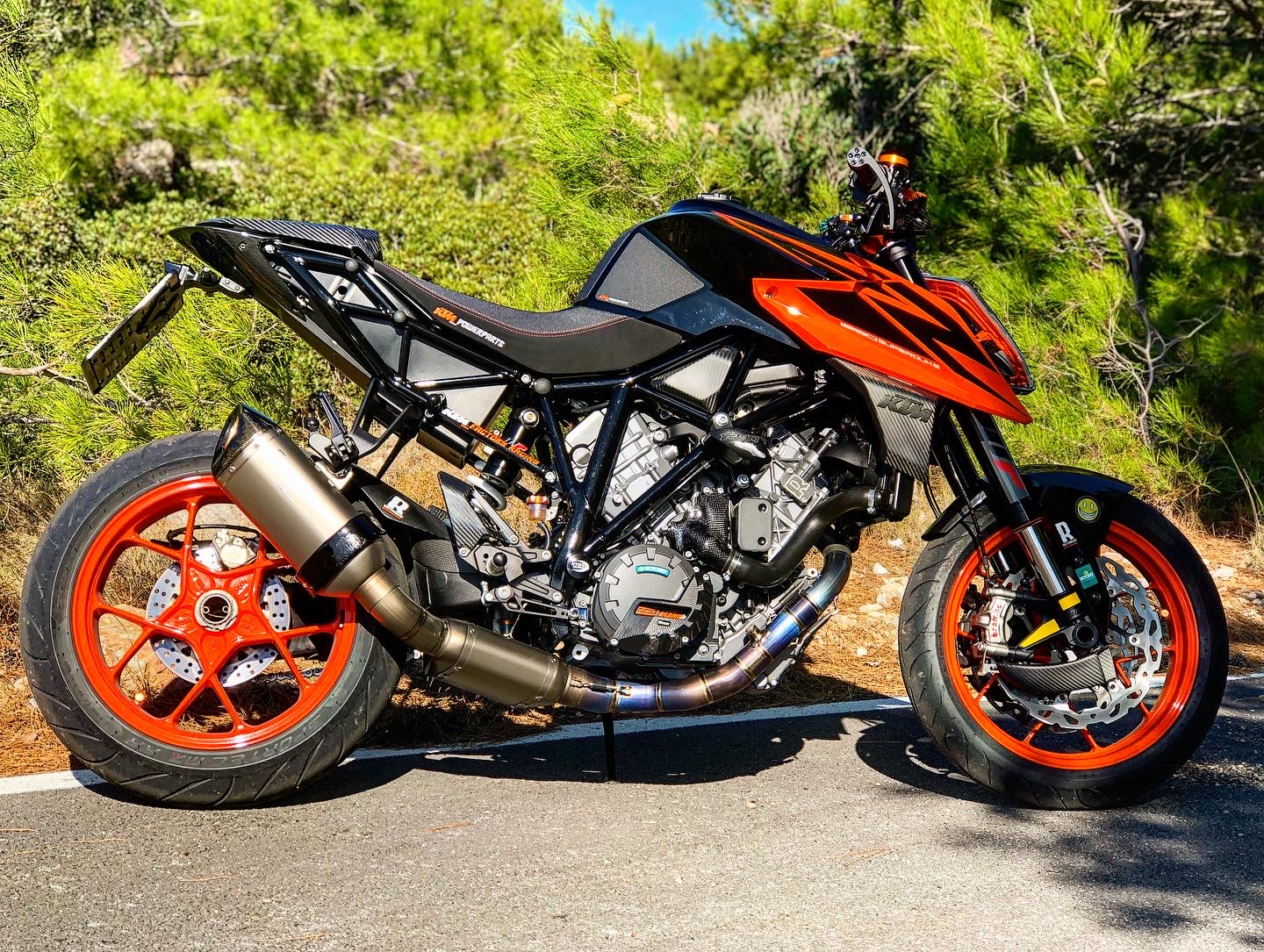  KTM SUPER DUKE R | Picture 2823120 motorcycle photo