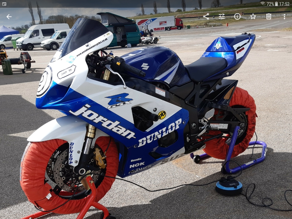  SUZUKI GSX R 750 | Picture 2823183 motorcycle photo