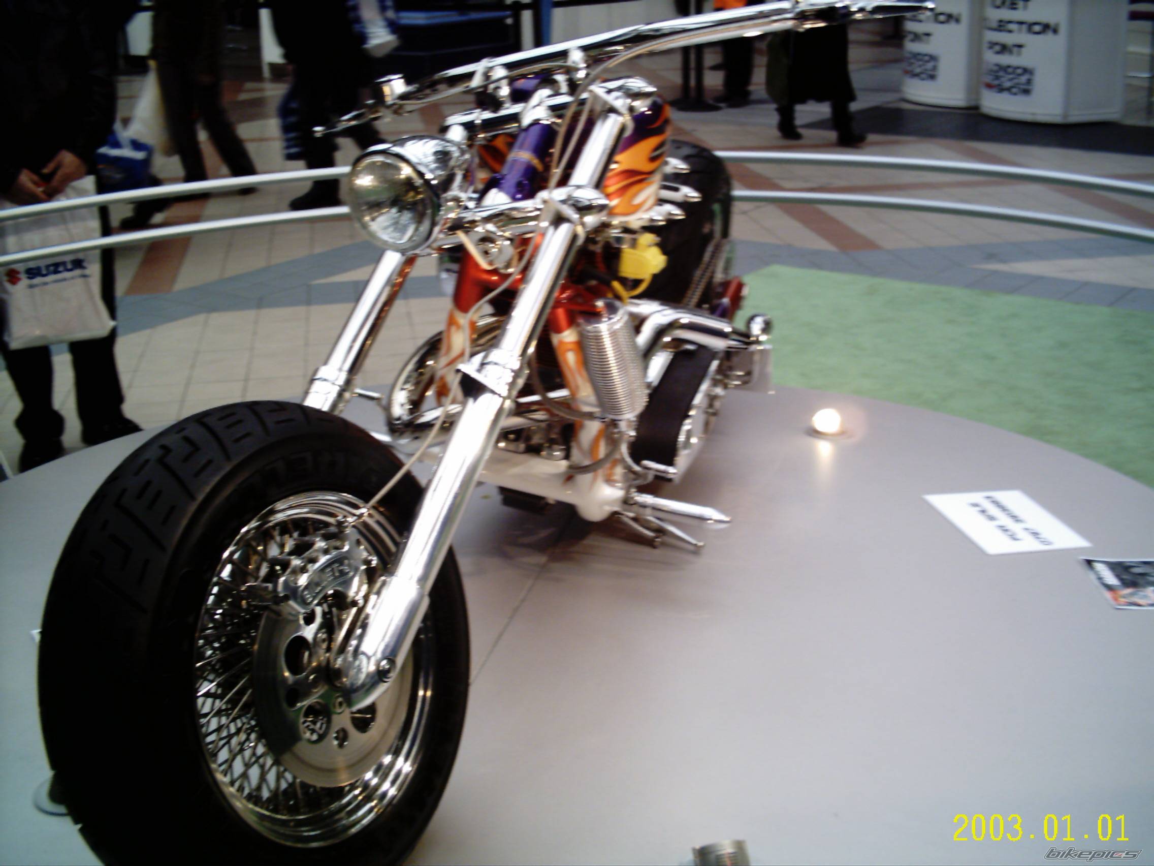 2005 HARLEY DAVIDSON CUSTOM | Picture 284213 motorcycle photo
