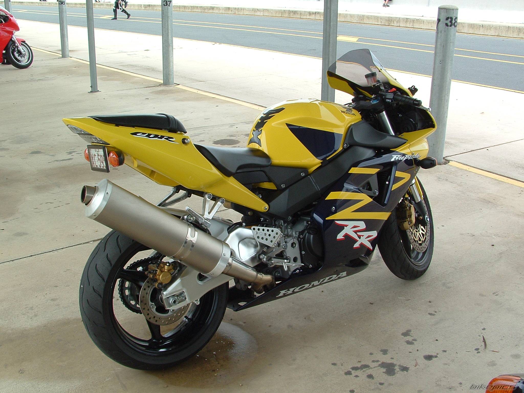 2002 HONDA CBR 900 | Picture 287854 motorcycle photo