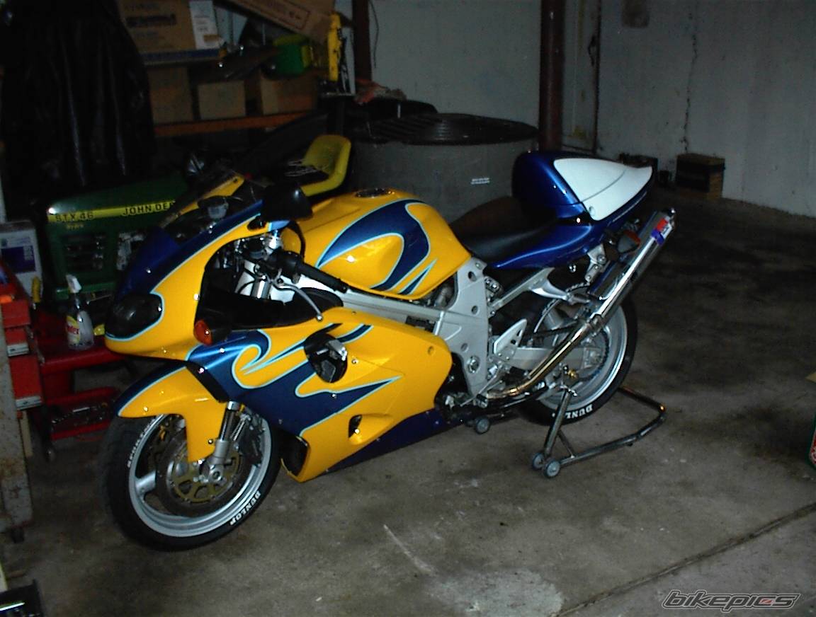 2000 SUZUKI TL1000R | Picture 29280 motorcycle photo