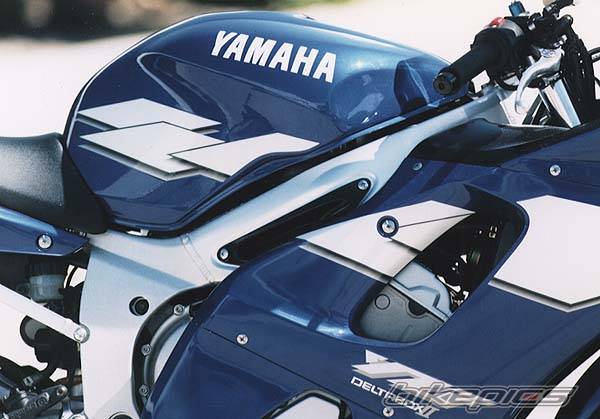 2001 YAMAHA YZF R6 | Picture 2944 motorcycle photo