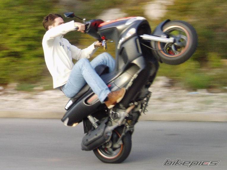 2001 GILERA RUNNER 200 VXR | Picture 294820 motorcycle photo