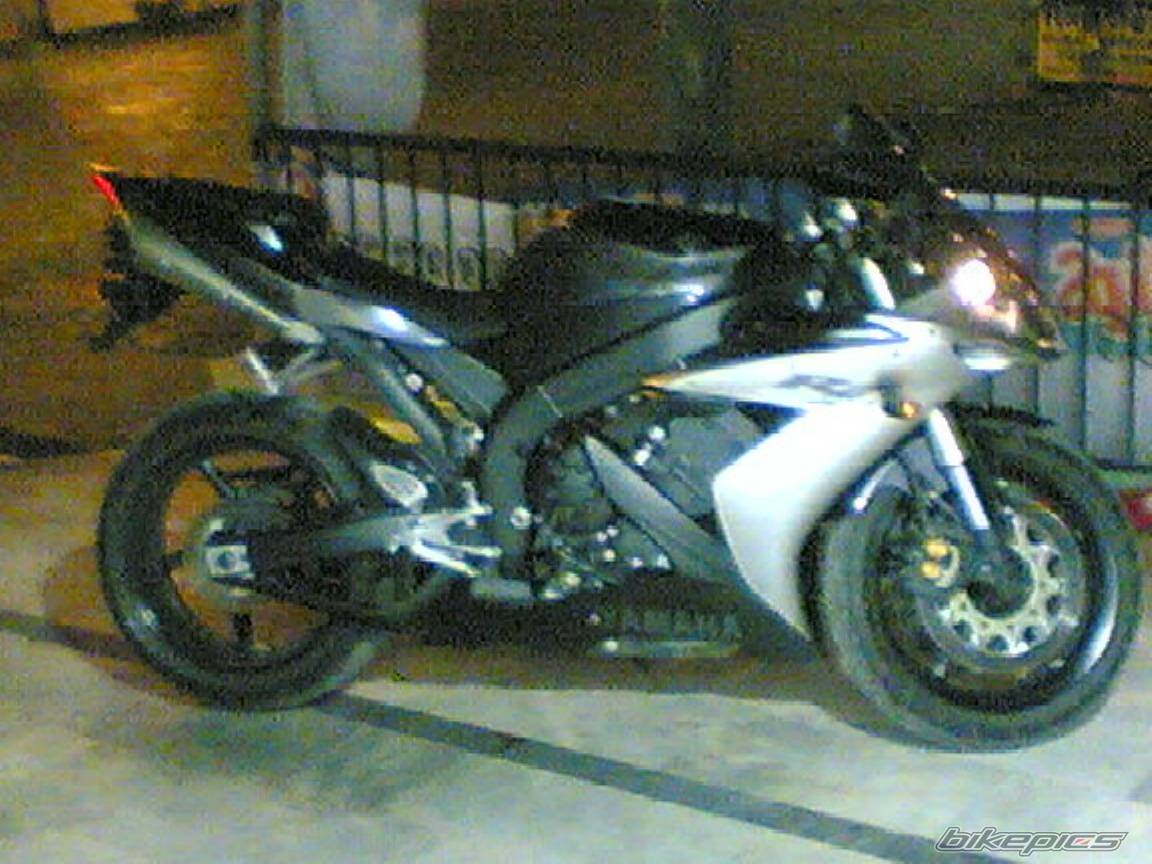 2004 YAMAHA YZF R1 | Picture 297904 motorcycle photo
