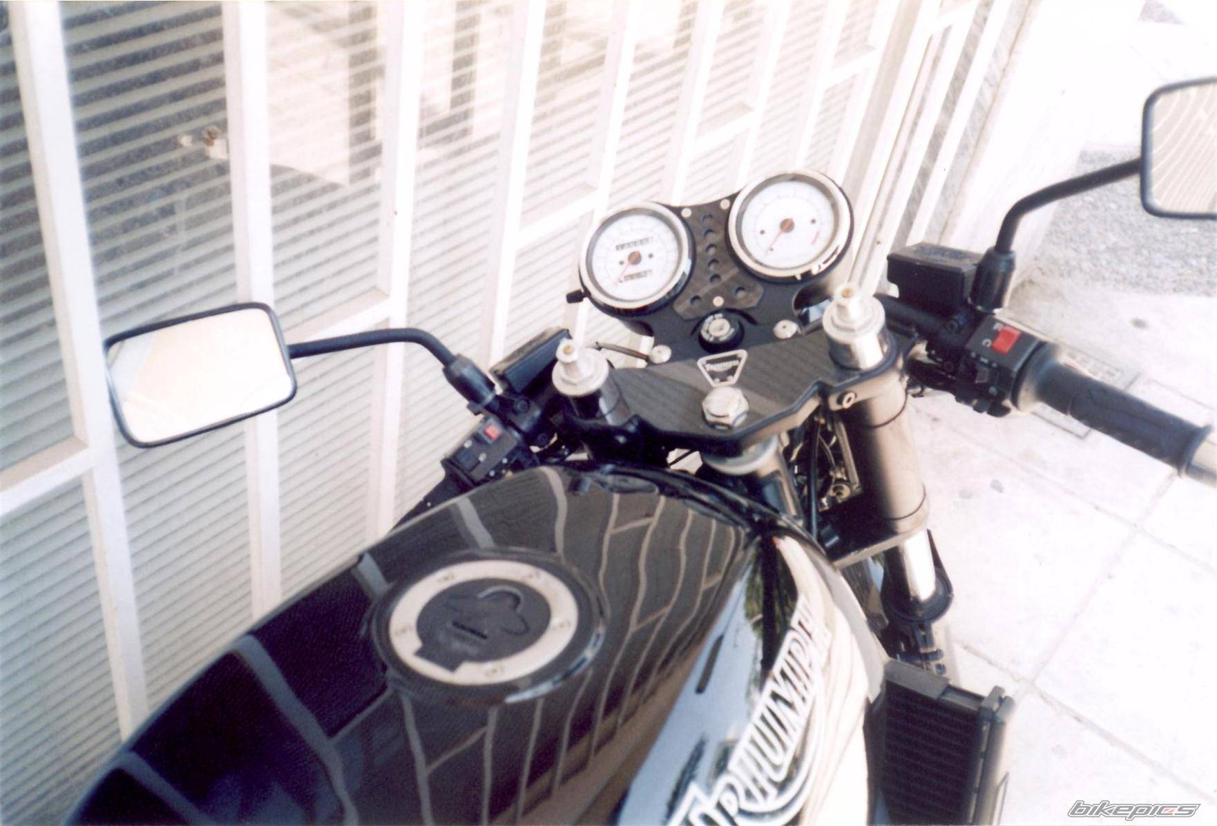 1995 TRIUMPH SPEED TRIPLE | Picture 301735 motorcycle photo