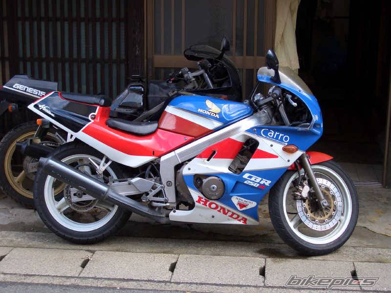 1988 HONDA CBR 250 | Picture 307519 motorcycle photo