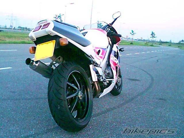1996 HONDA VFR 400 | Picture 31021 motorcycle photo