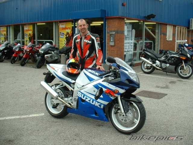 2002 SUZUKI GSX R 600 | Picture 31208 motorcycle photo