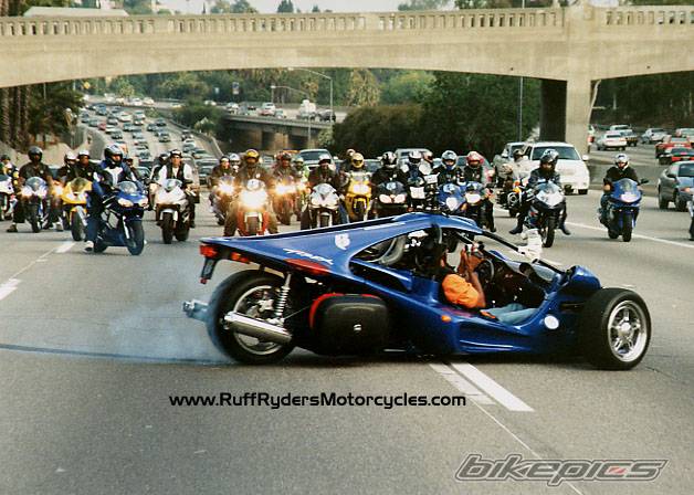 2002 YAMAHA YZF R1 | Picture 31340 motorcycle photo