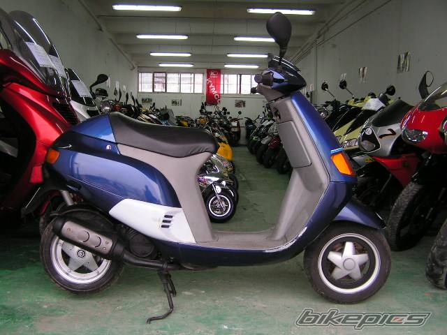 1991 PIAGGIO QUARTZ 50 | Picture 318855 motorcycle photo