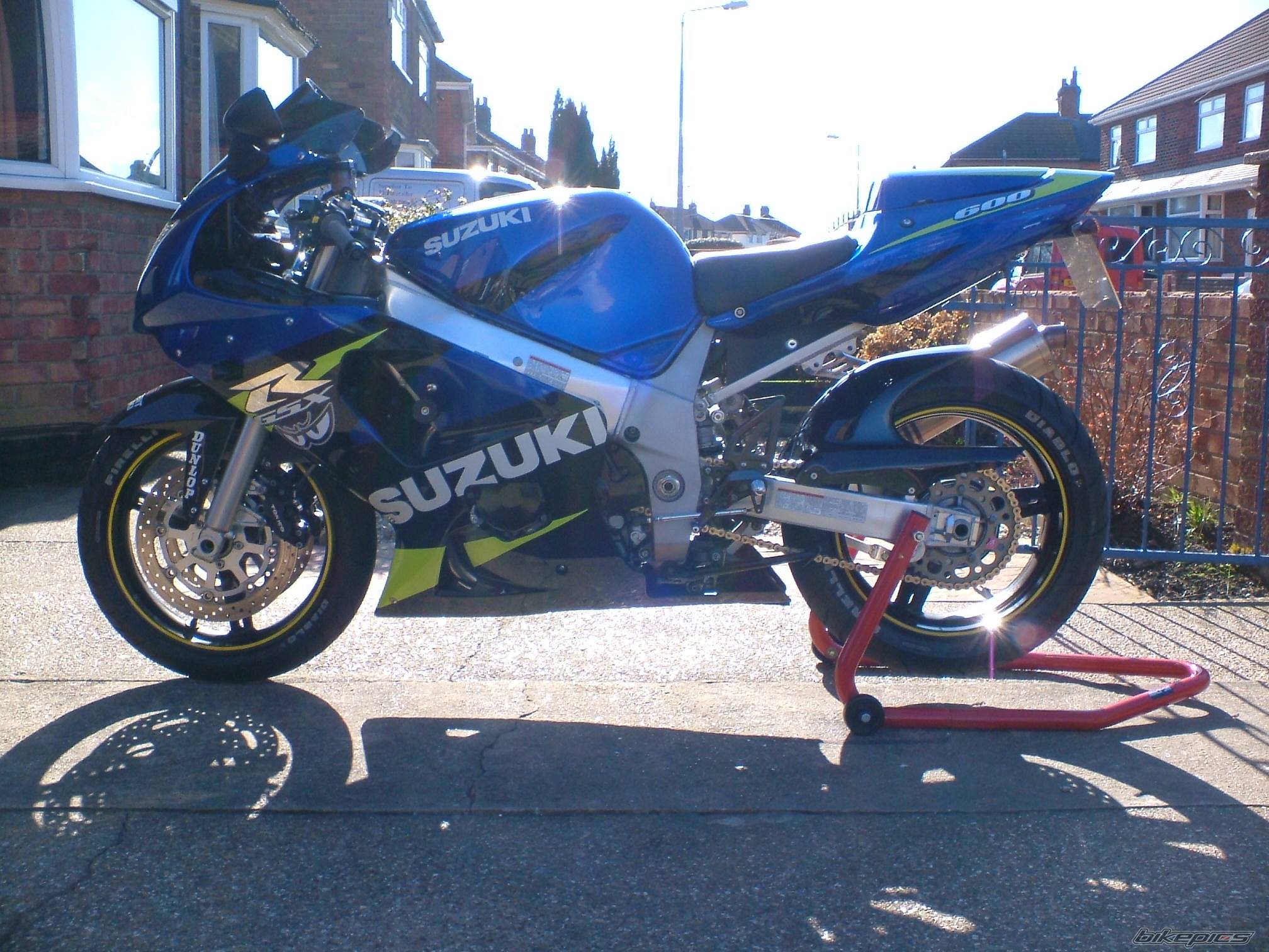 2001 SUZUKI GSX R 600 | Picture 319361 motorcycle photo