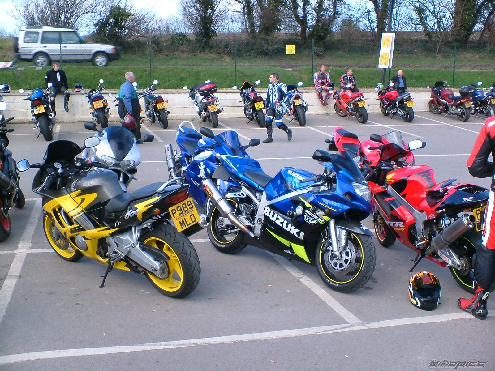 2001 SUZUKI GSX R 600 | Picture 319372 motorcycle photo