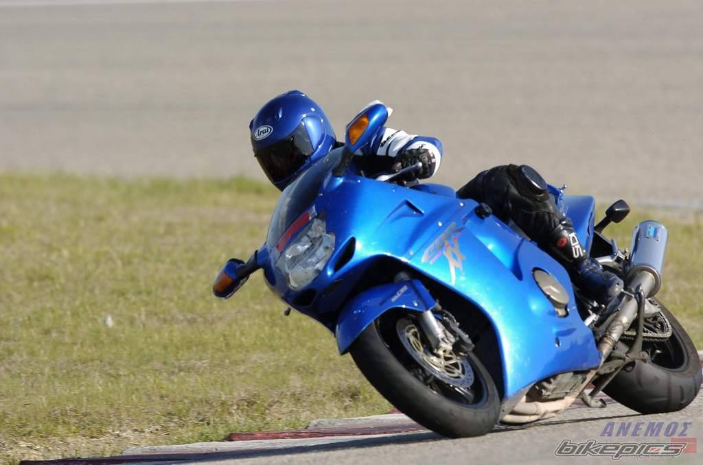 1999 HONDA CBR 1100 BLACKBIRD | Picture 321106 motorcycle photo