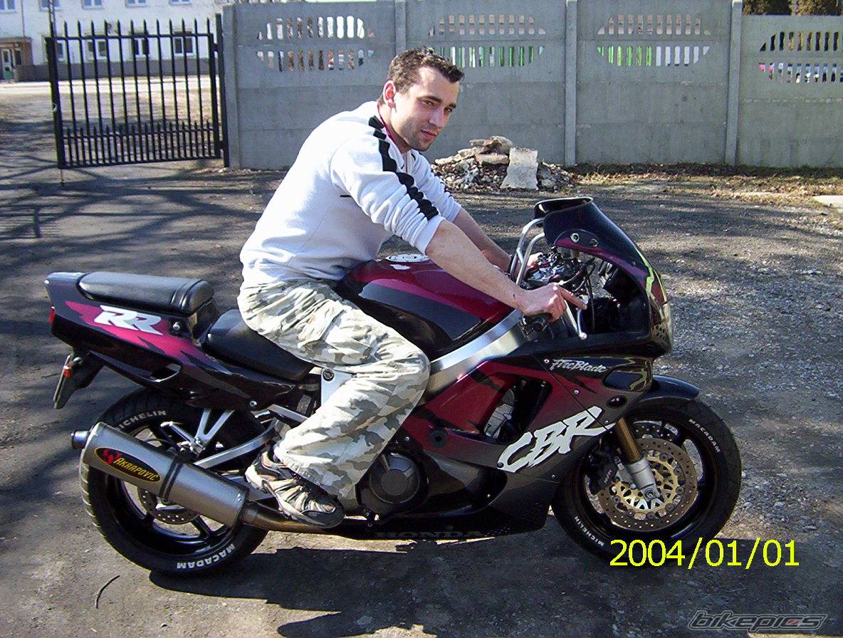 1995 HONDA CBR 900 | Picture 321480 motorcycle photo