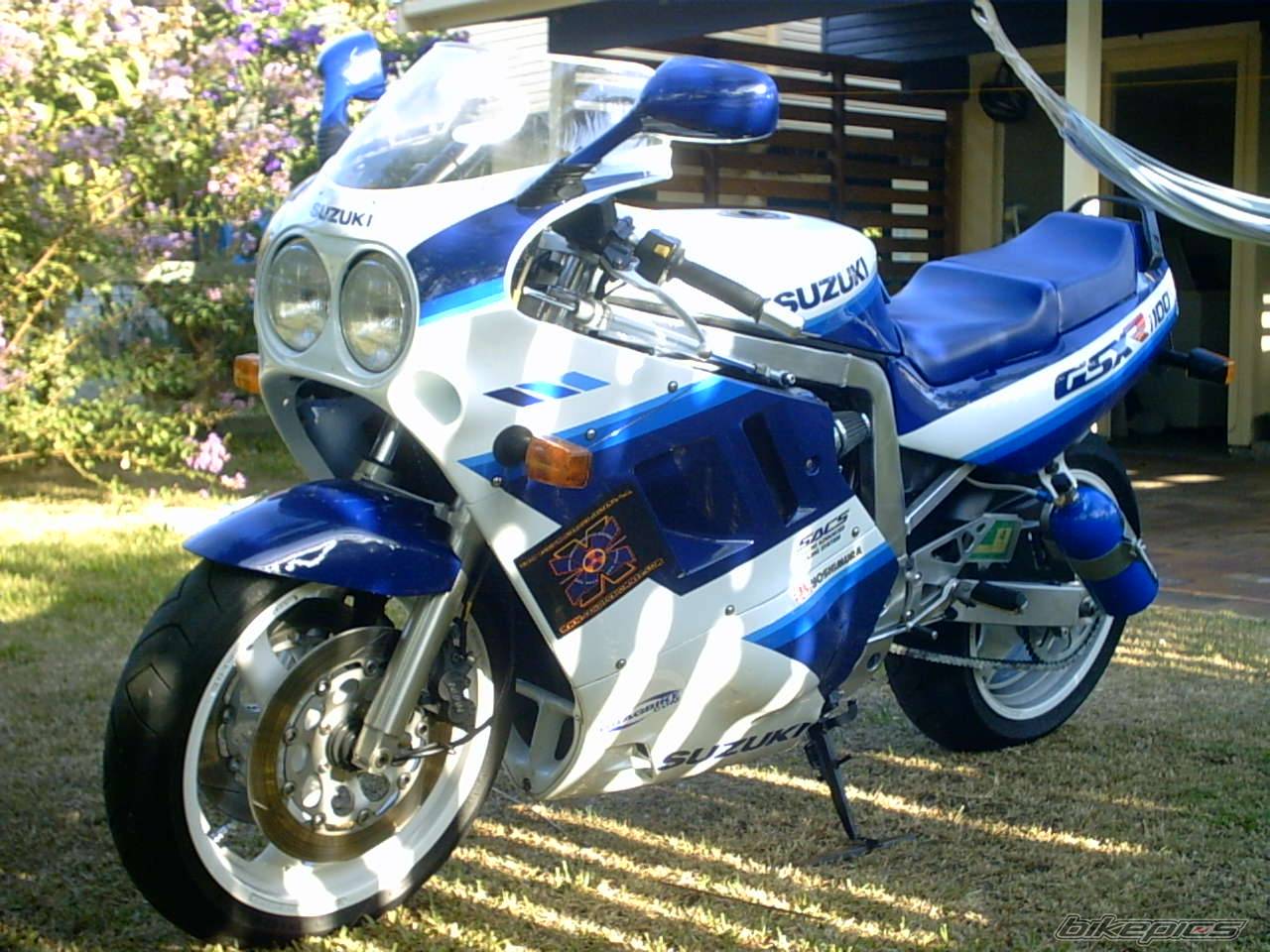 1990 SUZUKI GSX R 1100 | Picture 323081 motorcycle photo
