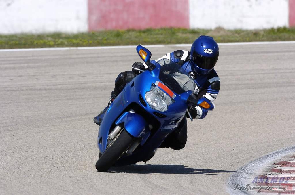 1999 HONDA CBR 1100 BLACKBIRD | Picture 323560 motorcycle photo