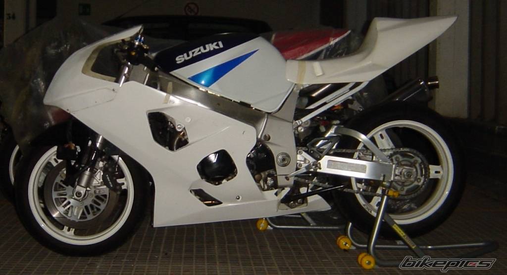 2001 SUZUKI GSX R 750 | Picture 324234 motorcycle photo