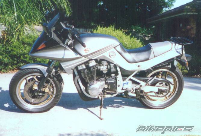 1985 SUZUKI GSX 750F | Picture 32589 motorcycle photo