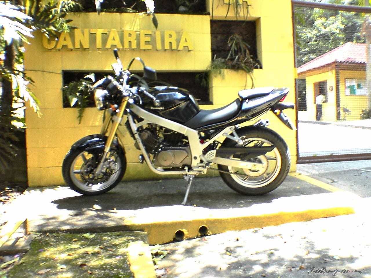 2005 HYOSUNG GT 250 COMET | Picture 326641 motorcycle photo