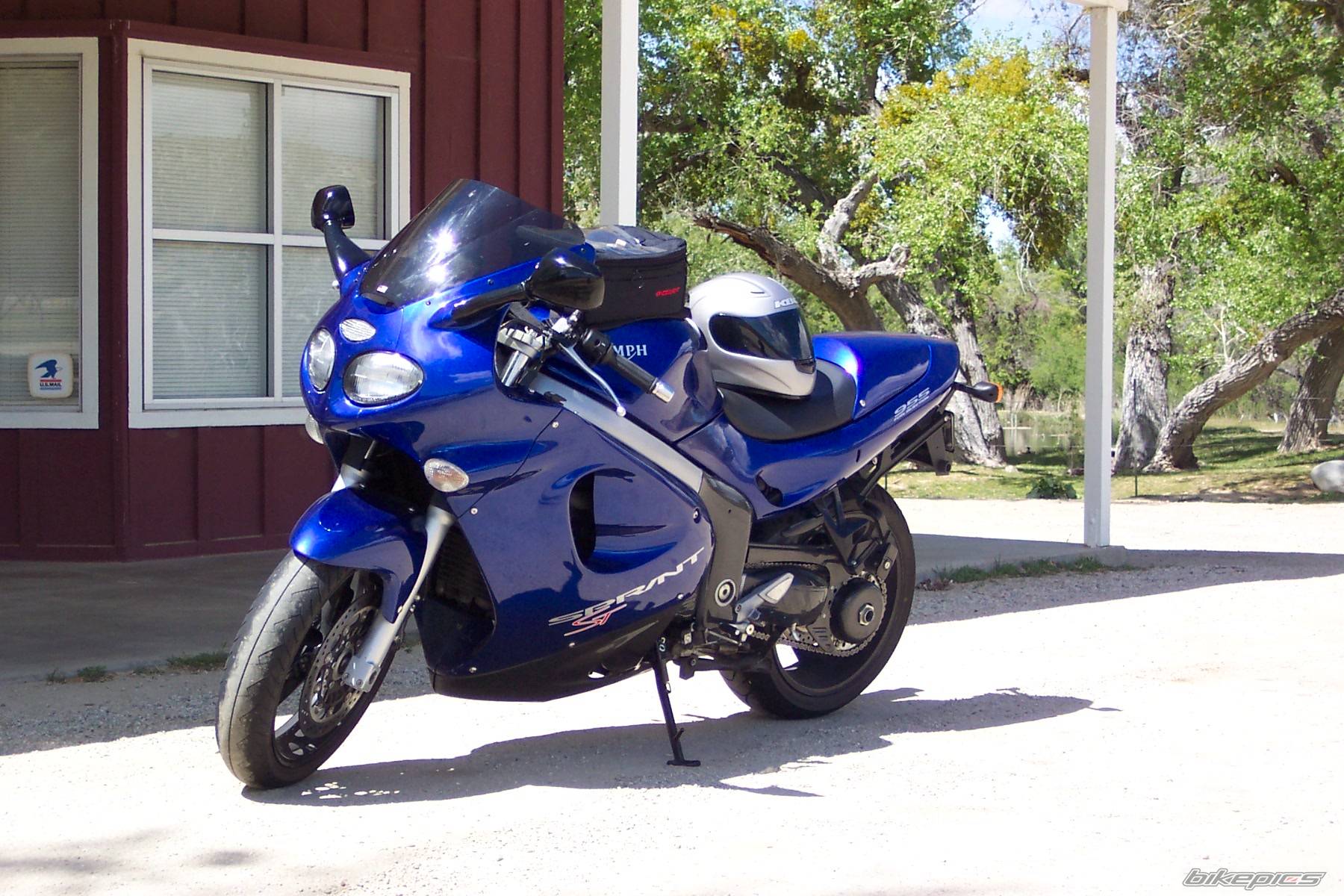 2001 TRIUMPH SPRINT ST | Picture 332246 motorcycle photo