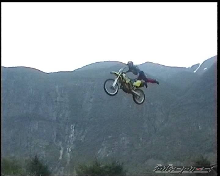 2001 SUZUKI RM 125 | Picture 33345 motorcycle photo
