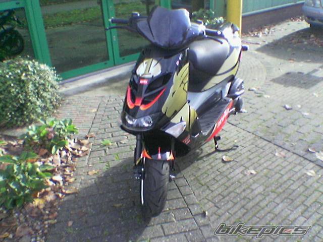 2005 APRILIA SR RACING 50 | Picture 333690 motorcycle photo