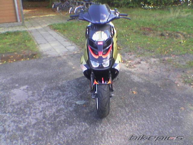 2005 APRILIA SR RACING 50 | Picture 333696 motorcycle photo