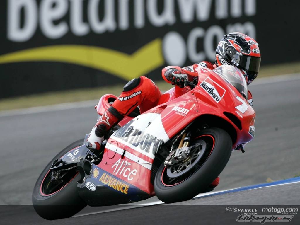 2005 DUCATI DESMOCEDICI | Picture 333975 motorcycle photo