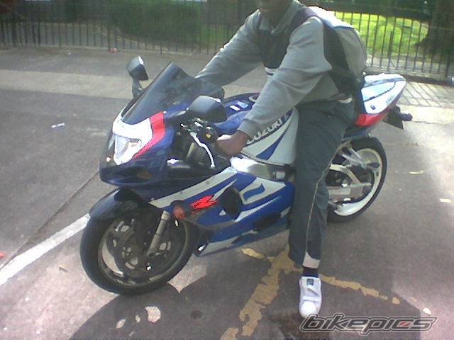 2001 SUZUKI GSX R 750 | Picture 334240 motorcycle photo