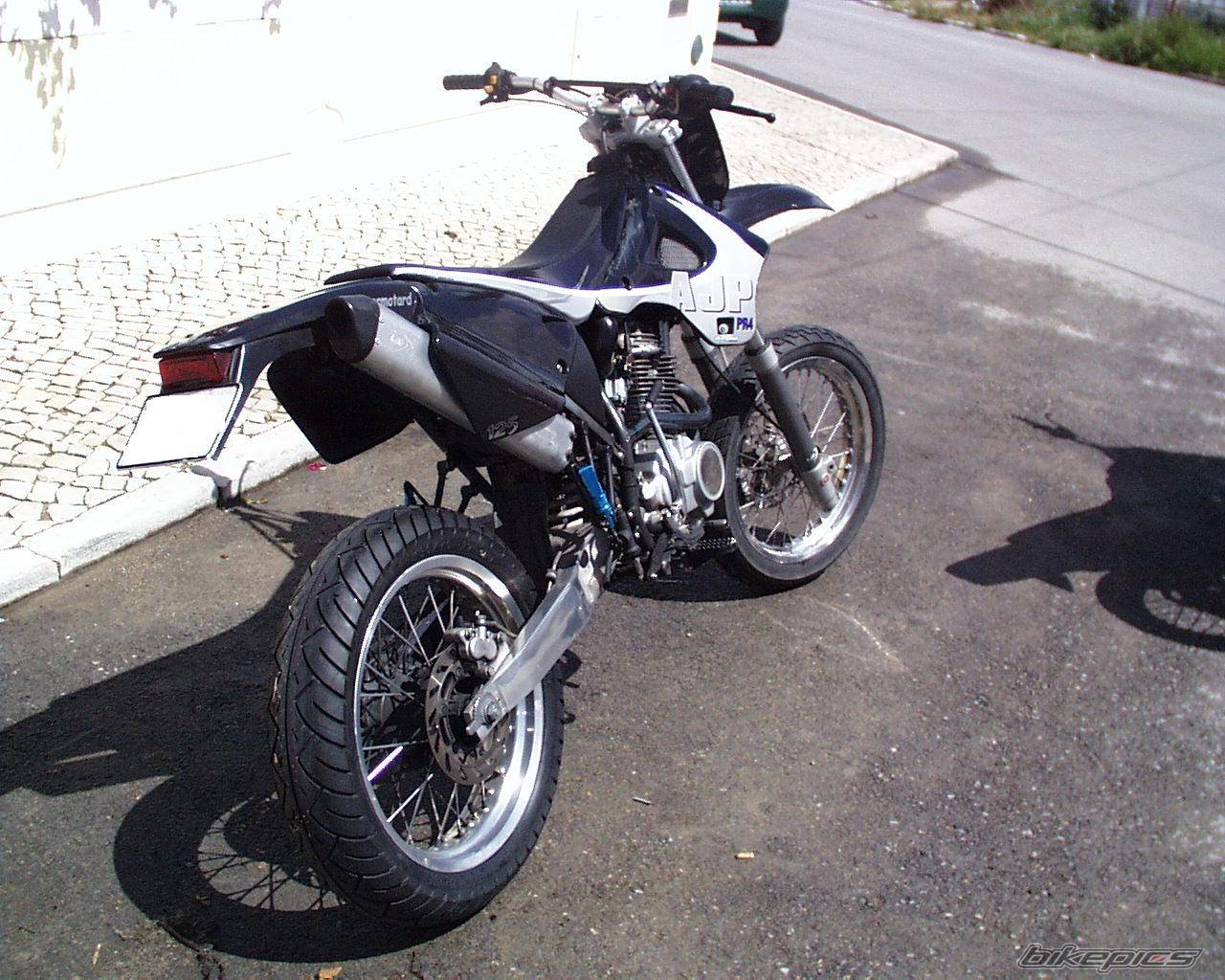 2004 AJP PR4 125 | Picture 339212 motorcycle photo