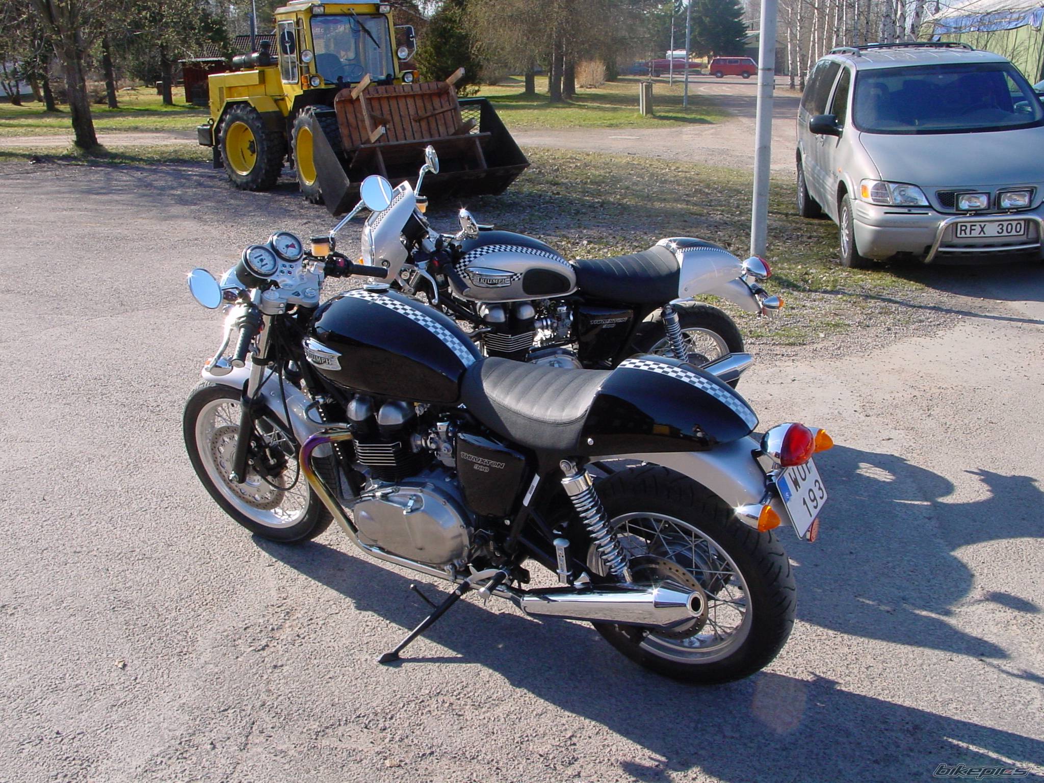 2005 TRIUMPH THRUXTON 900 | Picture 340915 motorcycle photo