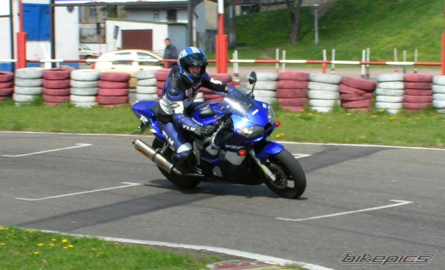 2001 YAMAHA YZF R6 | Picture 341467 motorcycle photo