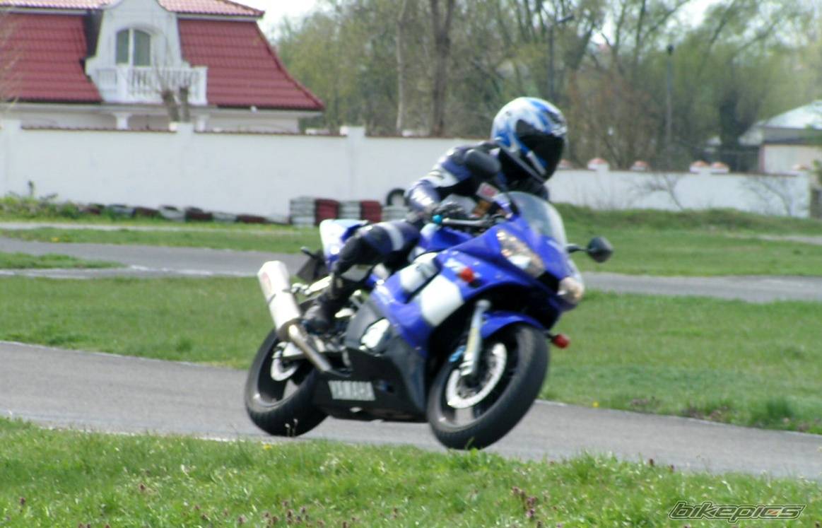2001 YAMAHA YZF R6 | Picture 341468 motorcycle photo