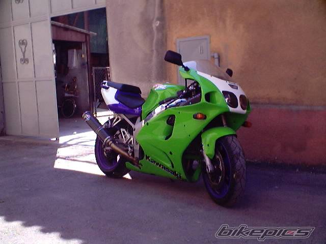 1996 KAWASAKI ZX 7R | Picture 34303 motorcycle photo