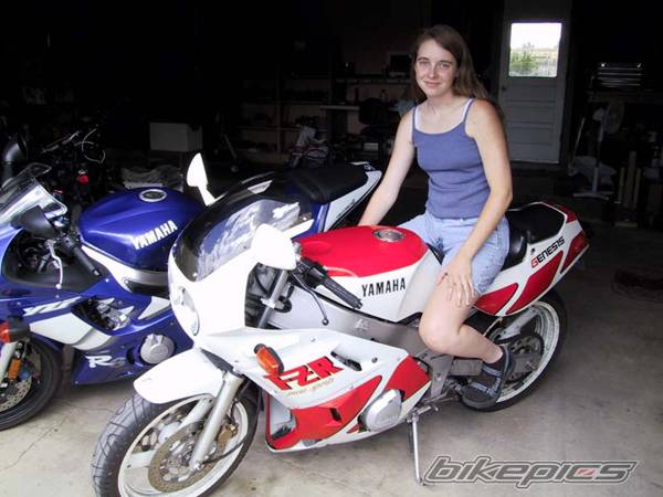 1988 YAMAHA FZR 600 | Picture 34327 motorcycle photo