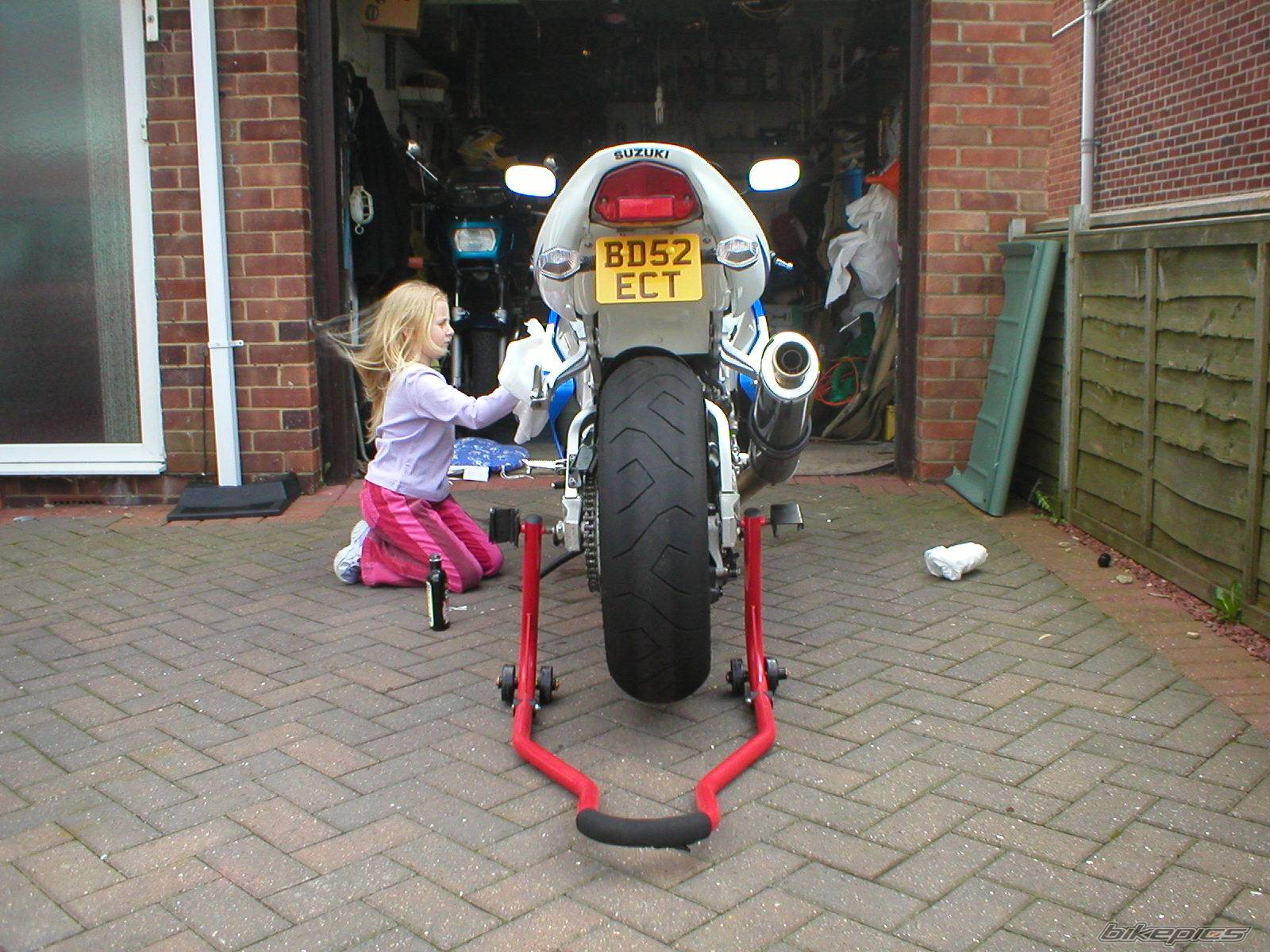 2002 SUZUKI GSX R 750 | Picture 344633 motorcycle photo