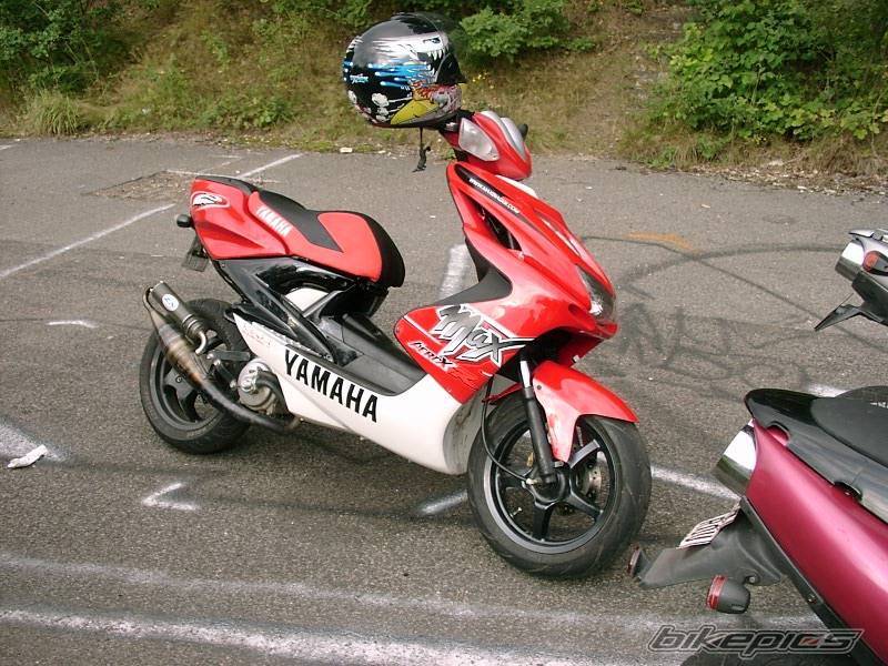 2002 APRILIA SR 50 | Picture 34722 motorcycle photo