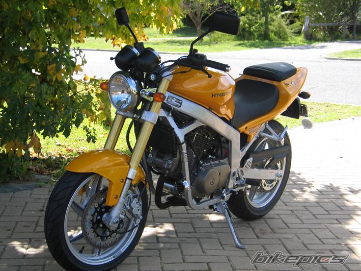 2005 HYOSUNG GT 250 COMET | Picture 348634 motorcycle photo