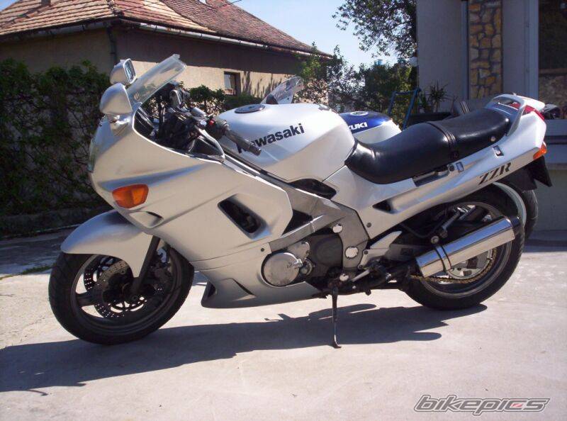 1990 KAWASAKI ZZR 400 | Picture 355841 motorcycle photo