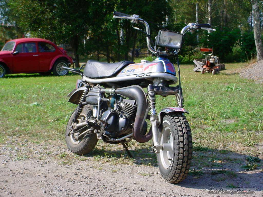 1993 SUZUKI RG 500 | Picture 35961 motorcycle photo