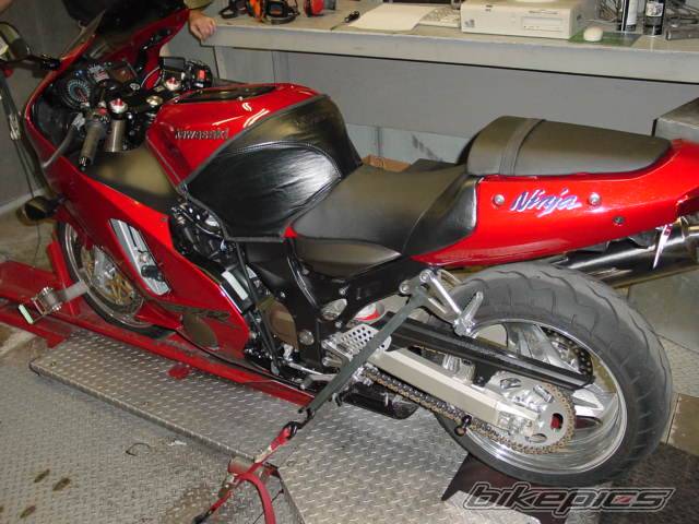 2000 KAWASAKI ZX 12R | Picture 36013 motorcycle photo