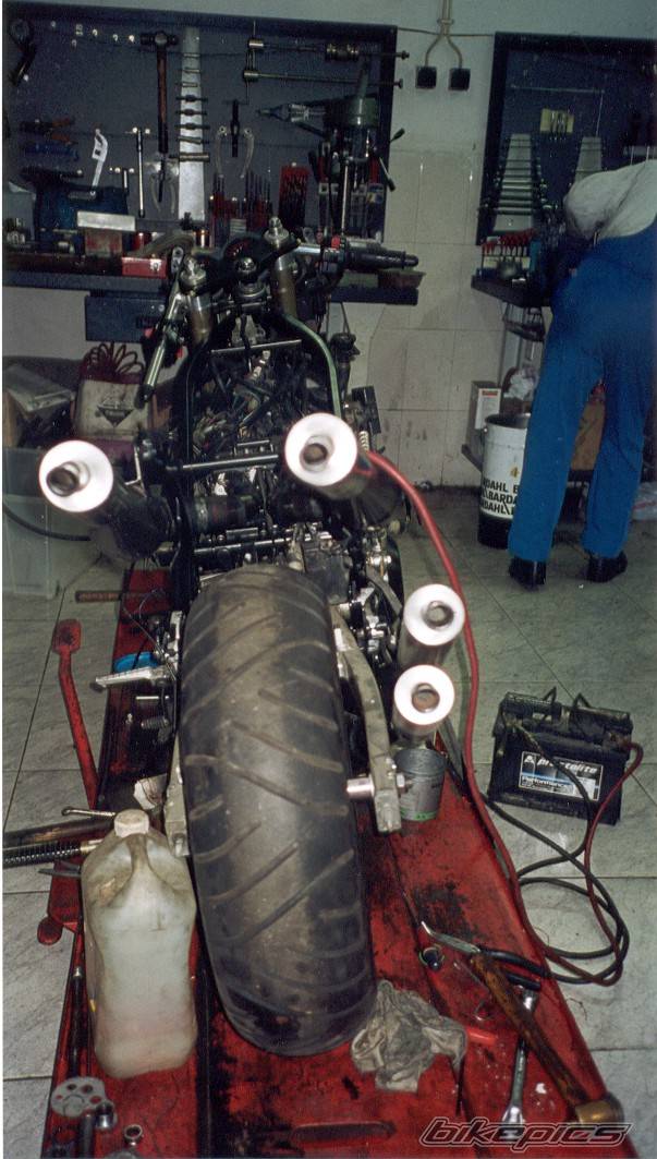 1985 YAMAHA RZ 500 | Picture 361819 motorcycle photo